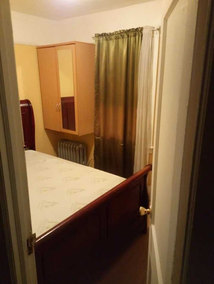14439 158th St - Photo 2 of 7
