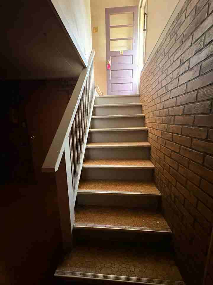 1946 Oakwood Avenue - Photo 5 of 20