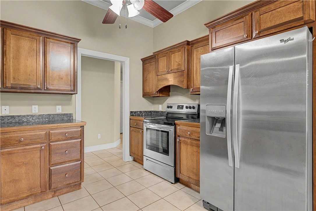198 Alexandra Loop - Photo 3 of 22