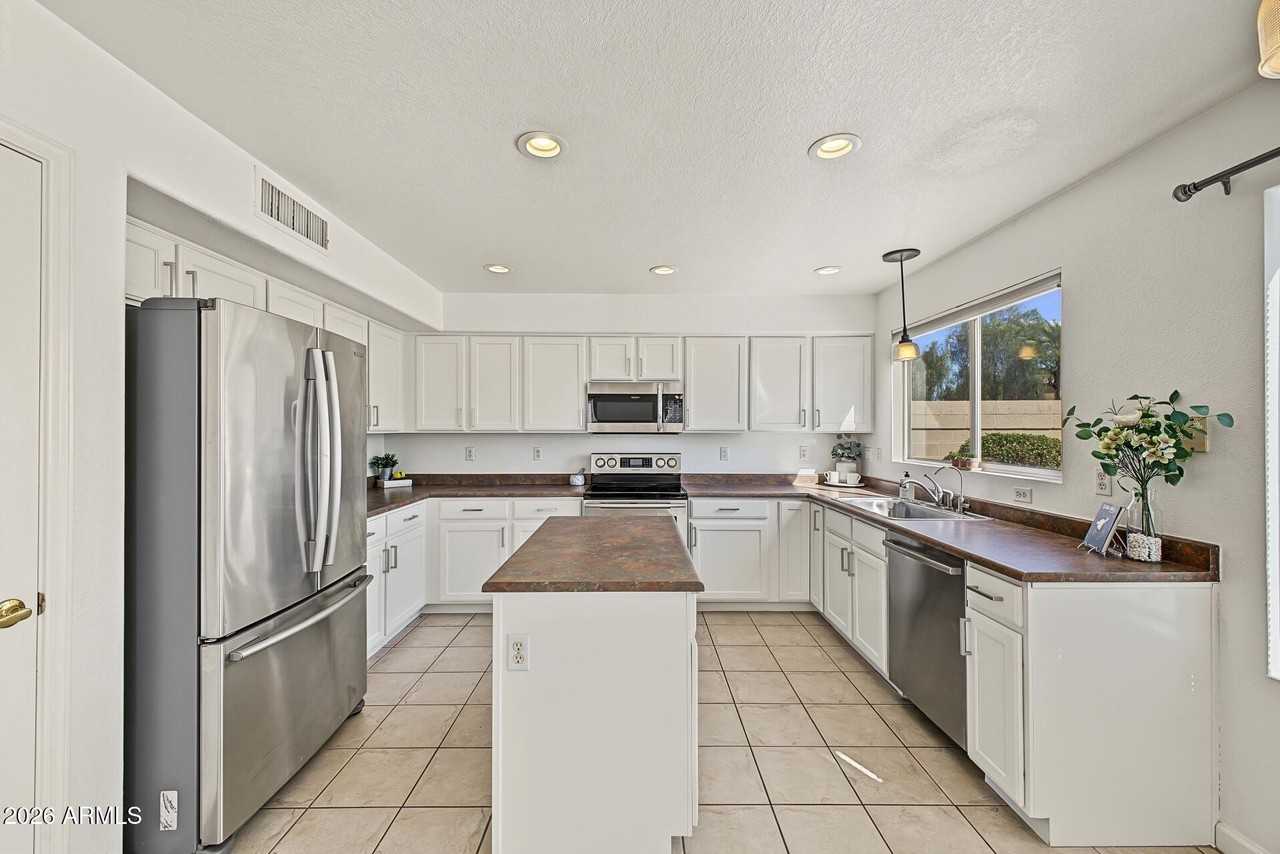1915 W Musket Way - Photo 6 of 34
