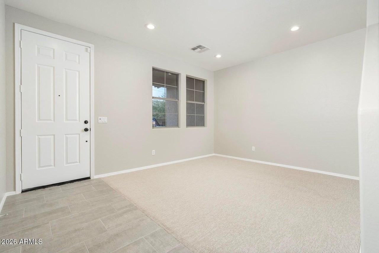1910 E Patrick Ln - Photo 2 of 17