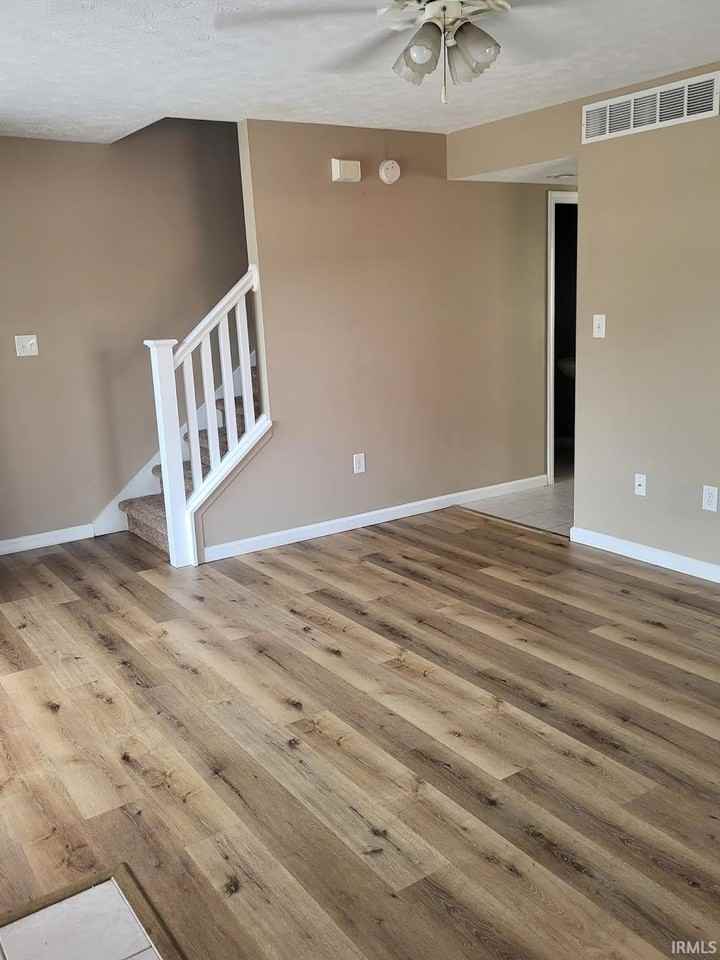 3811 E Cobble Creek Dr - Photo 4 of 17