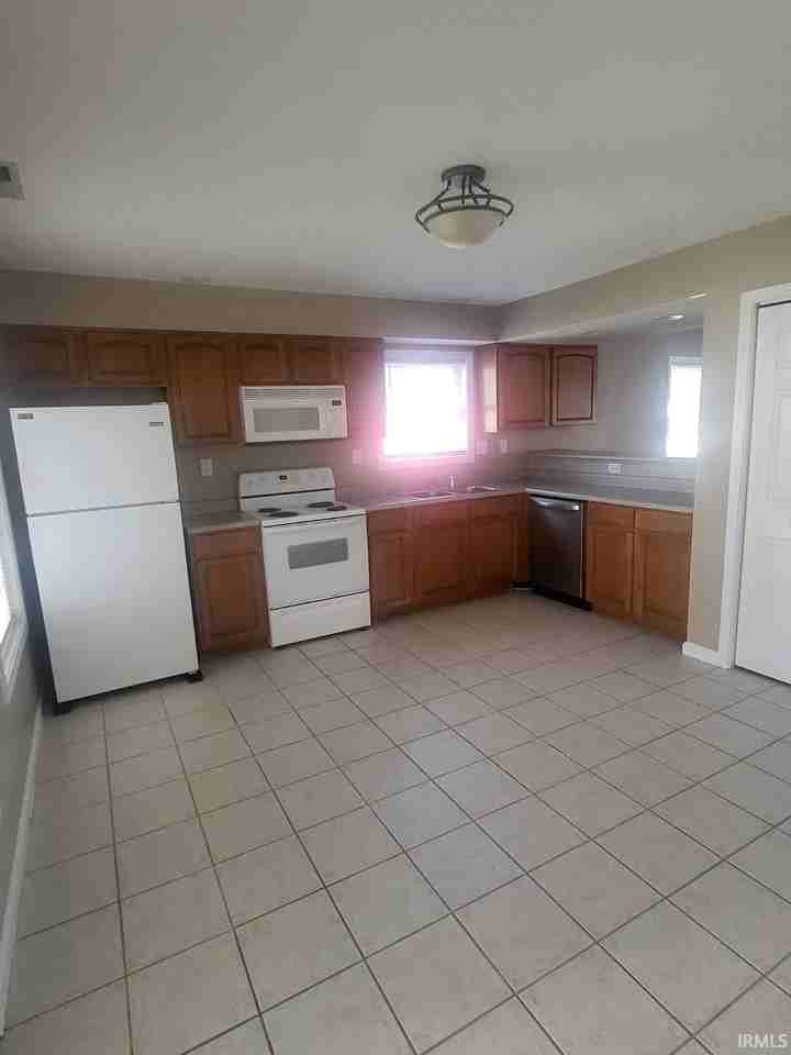 3811 E Cobble Creek Dr - Photo 6 of 17