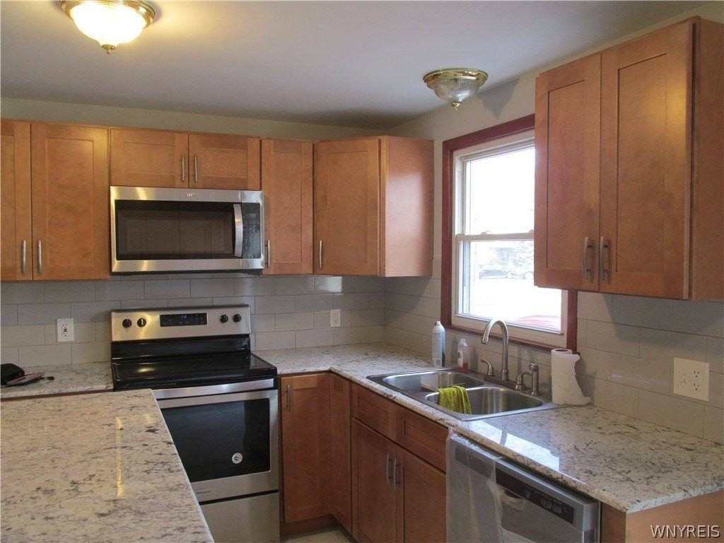 101 Dale Dr - Photo 2 of 9
