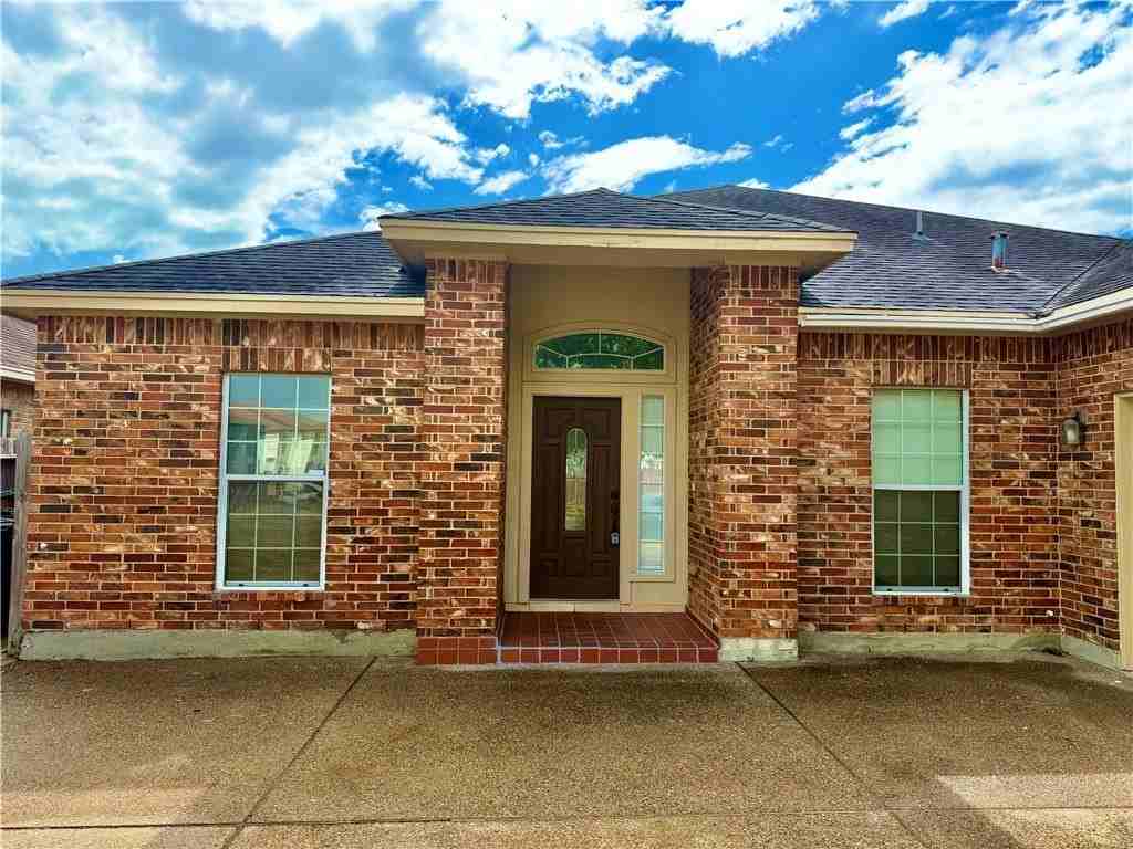 2534 Dewberry Dr - Photo 3 of 21