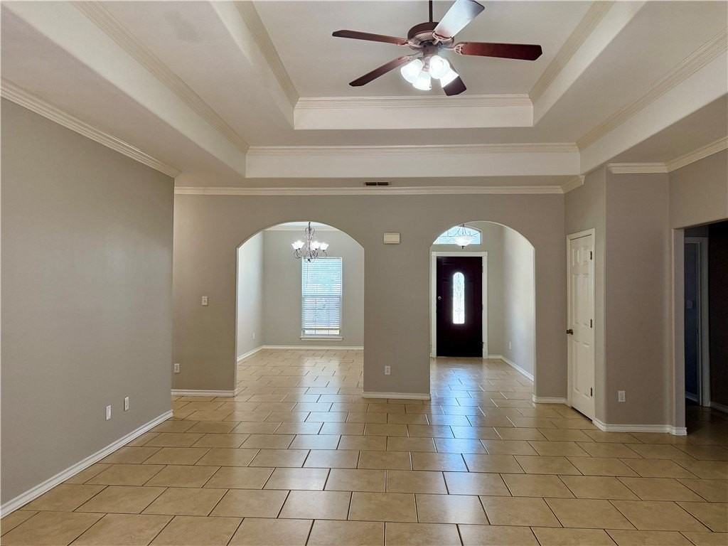 2534 Dewberry Dr - Photo 6 of 21