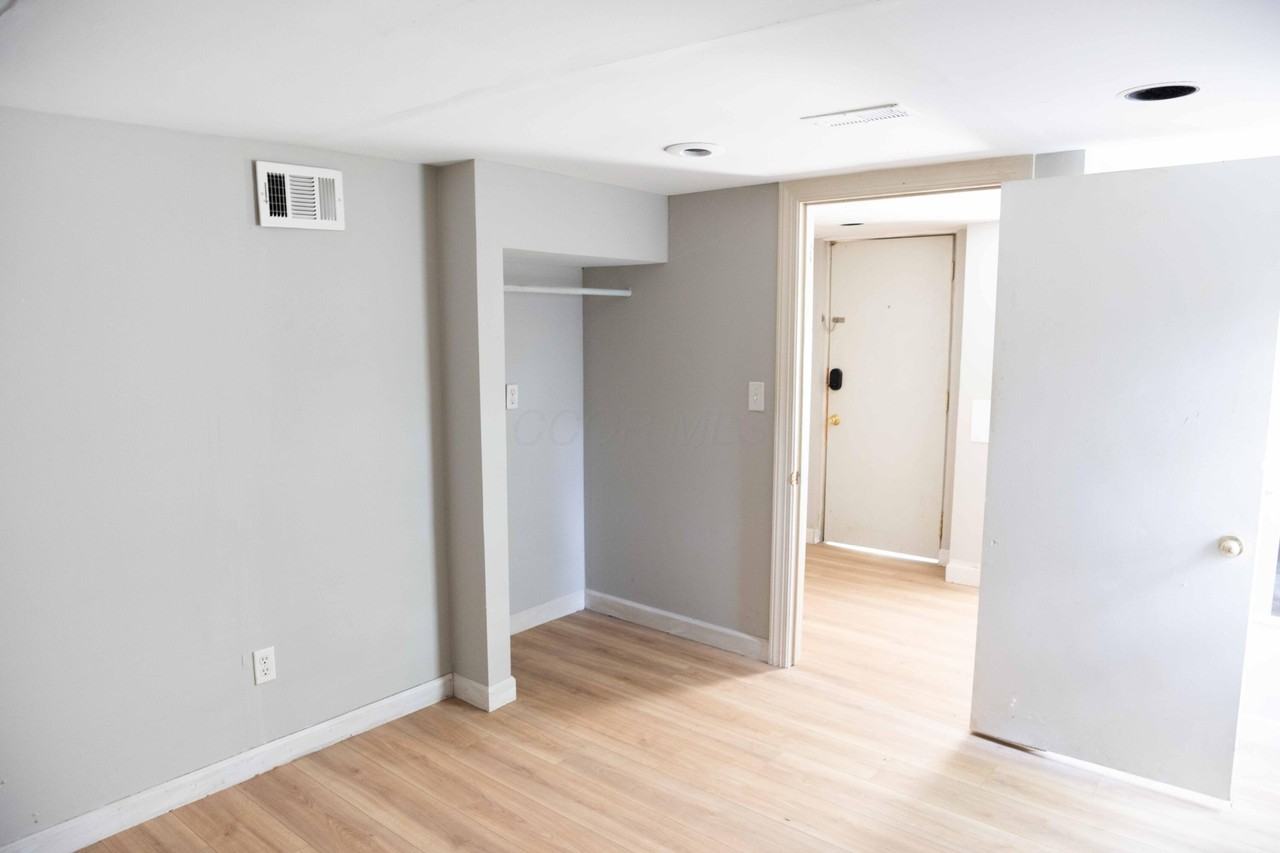 34 E Maynard Ave - Photo 5 of 10