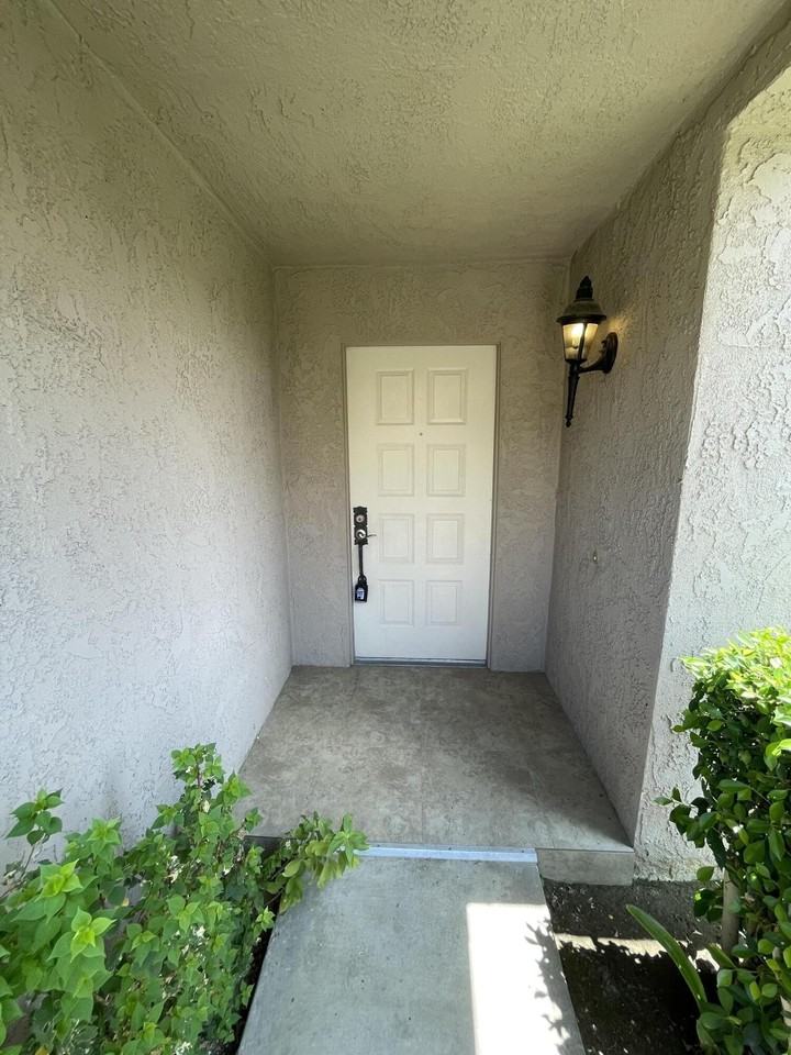 74940 San Simeon Dr - Photo 2 of 37