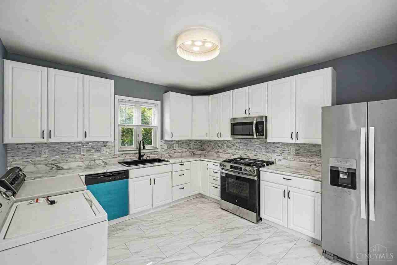 2712 Morrow Pl - Photo 5 of 15
