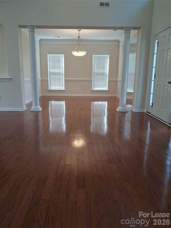 1552 Fitzgerald St Nw - Photo 4 of 19