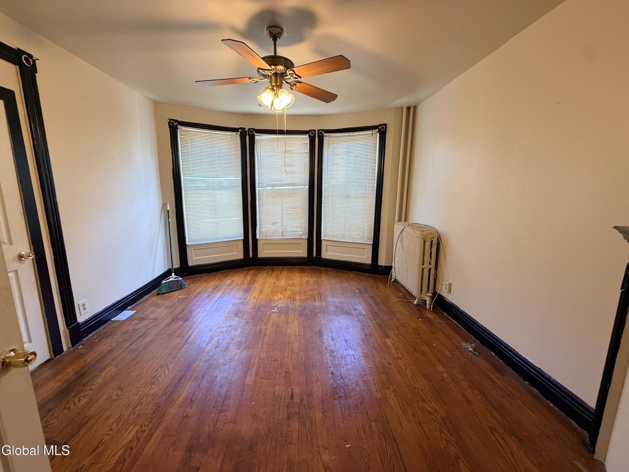278 Sheridan Ave #1 - Photo 3 of 16