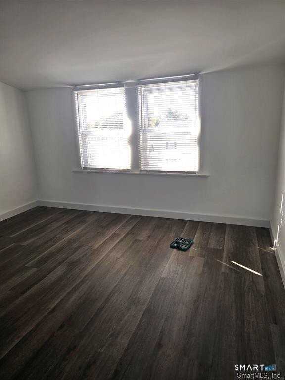 77 Cherry St - Photo 3 of 6