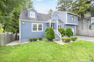 featured image of 34 Pine Hill Ave #1stFL