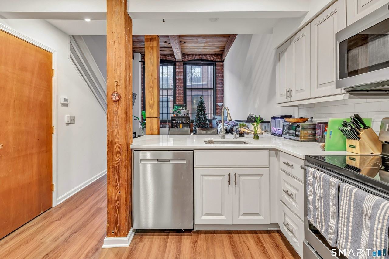 25 Grand St #105 - Photo 5 of 31
