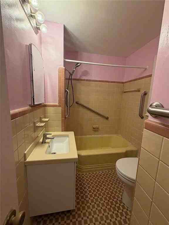 4455 Hillpine Rd - Photo 7 of 18