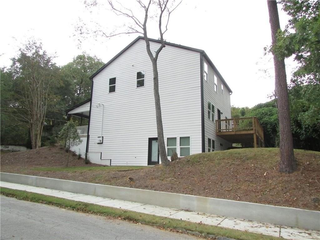 2367 Summit Ave Nw - Photo 3 of 46