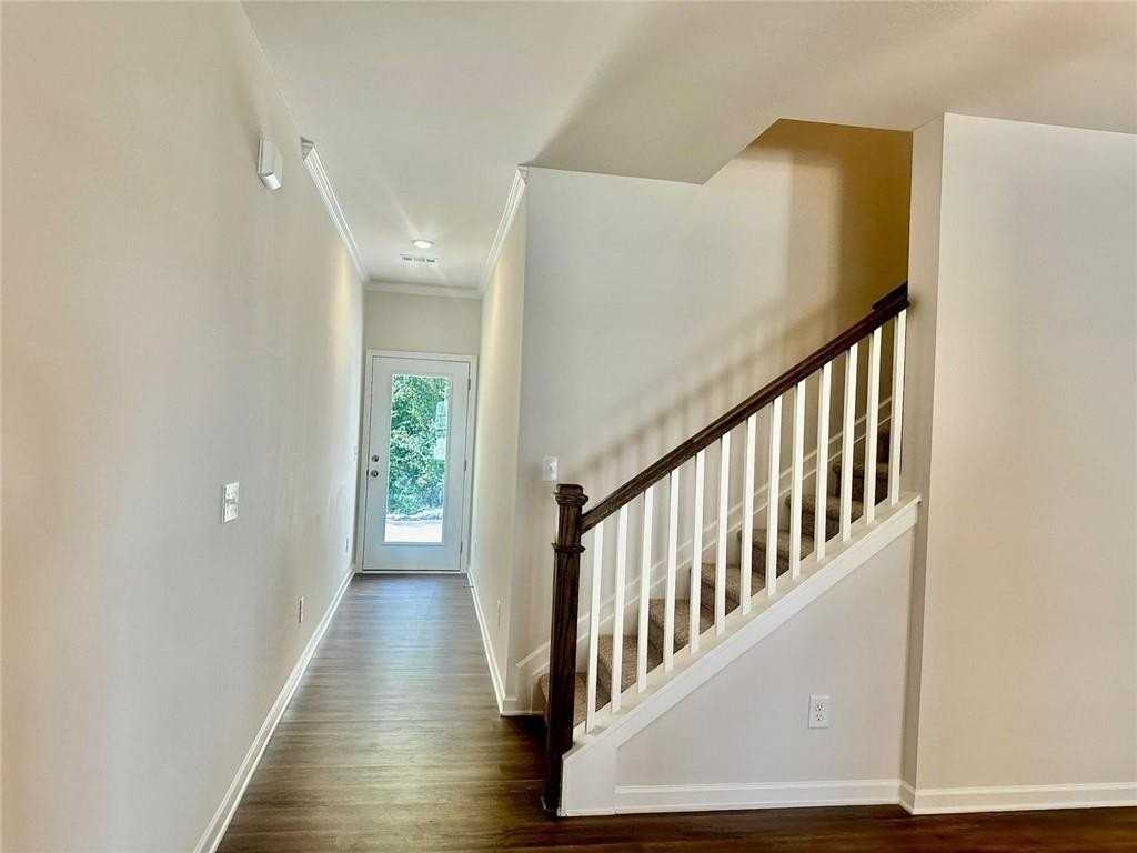 134 Berry Dr - Photo 3 of 28