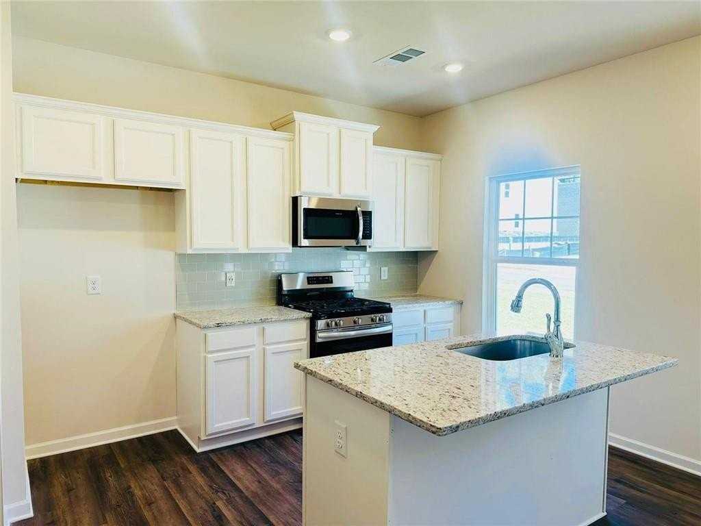 134 Berry Dr - Photo 6 of 28
