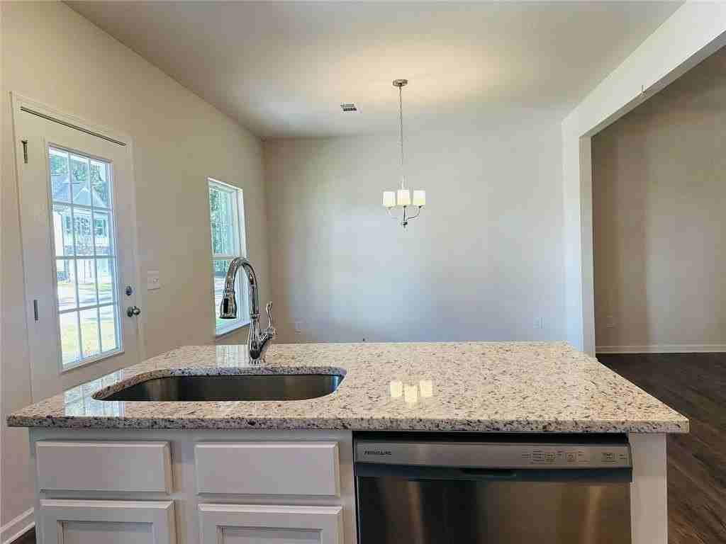 134 Berry Dr - Photo 7 of 28