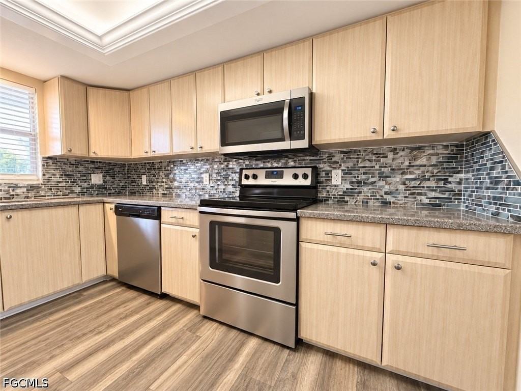1022 Se 46th St #1D - Photo 3 of 20
