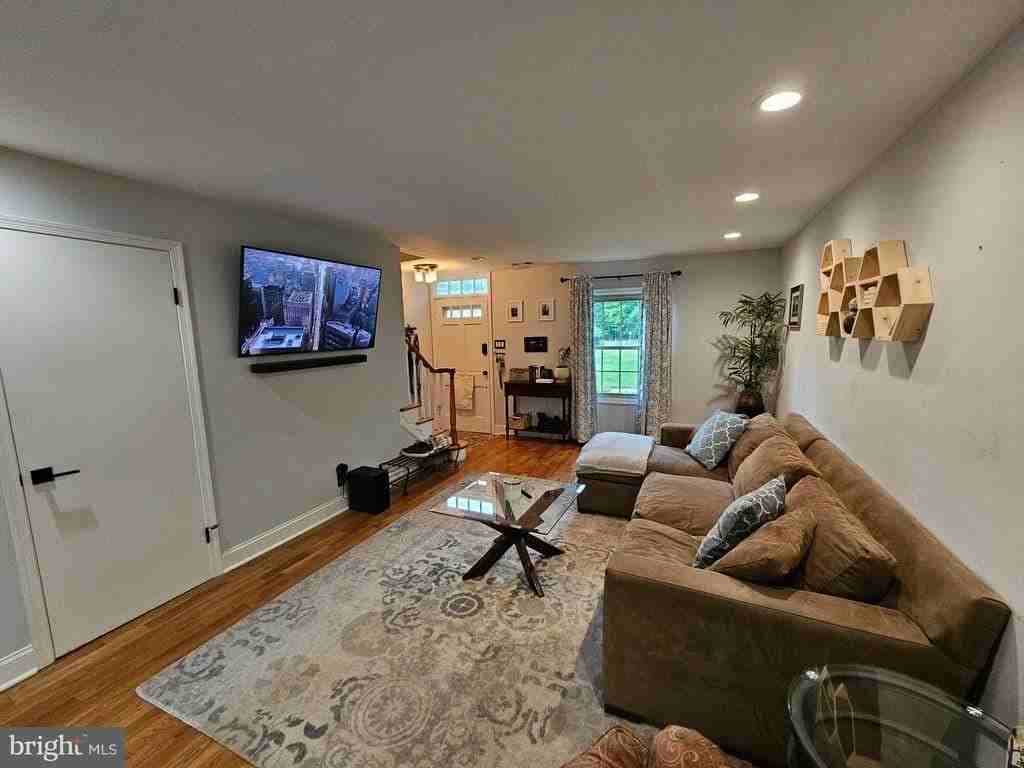 138 Nottoway Dr - Photo 3 of 14