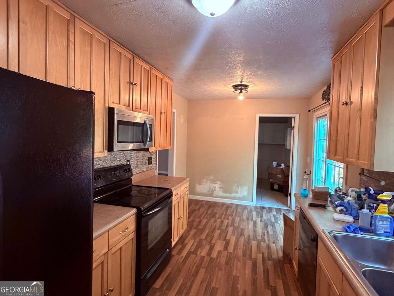 3443 Deshong Dr - Photo 4 of 12