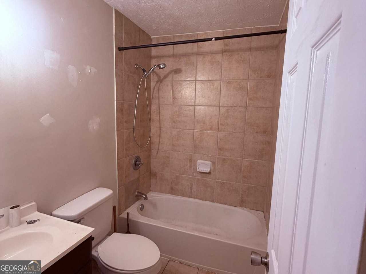 3443 Deshong Dr - Photo 7 of 12