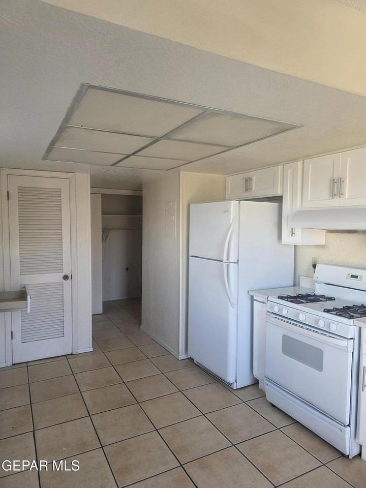 10908 Bob Stone Dr #A - Photo 6 of 13