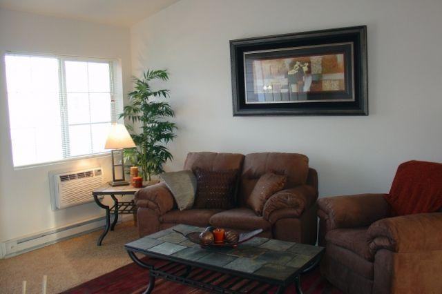 531 Pemberton Ln - Jasmine Apartments - Photo 2 of 7