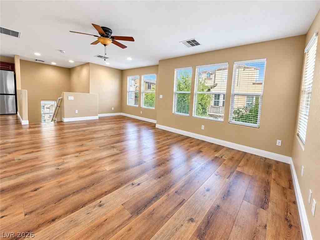 1257 Sand Castle Ave - Photo 4 of 28