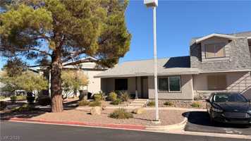 featured image of 2783 Carnation Ln