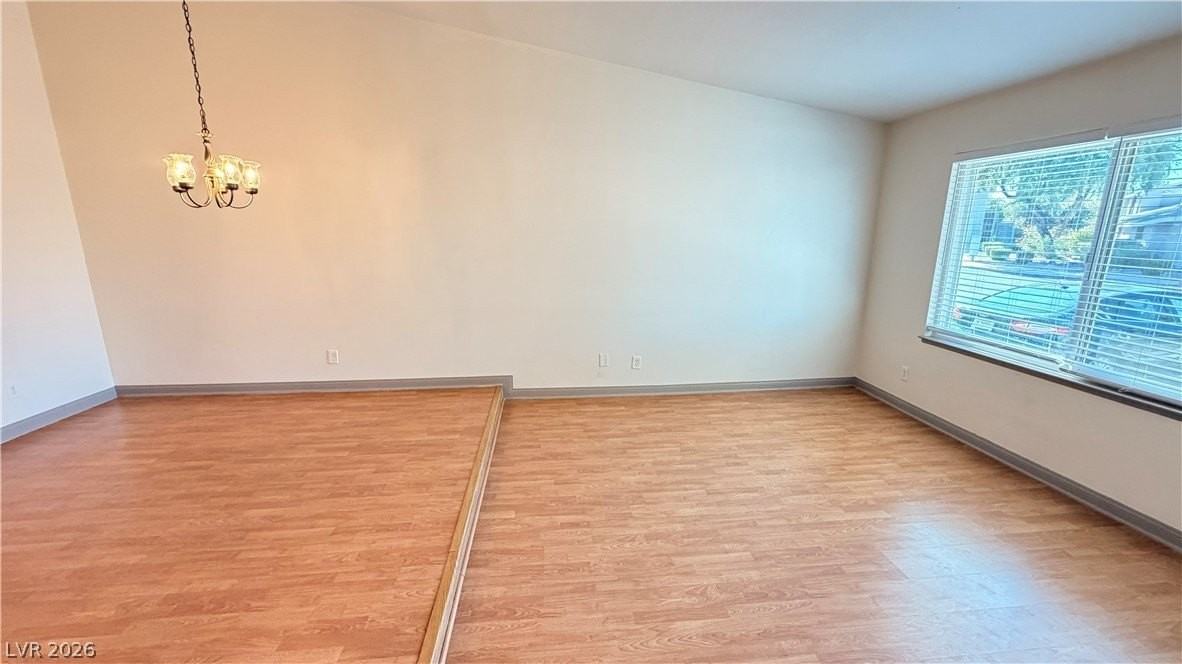2783 Carnation Ln - Photo 5 of 43