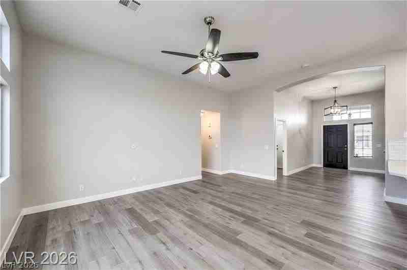 7841 Odysseus Ave - Photo 5 of 23