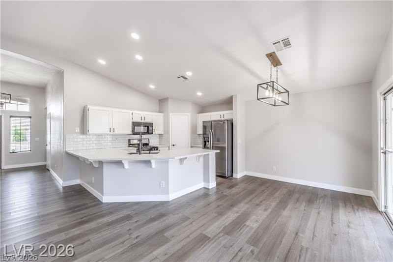 7841 Odysseus Ave - Photo 7 of 23