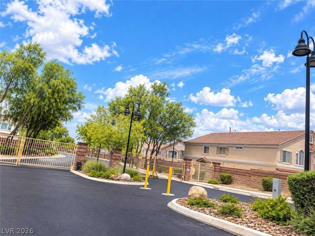 4624 Snake Eyes St #102 - Photo 4 of 26
