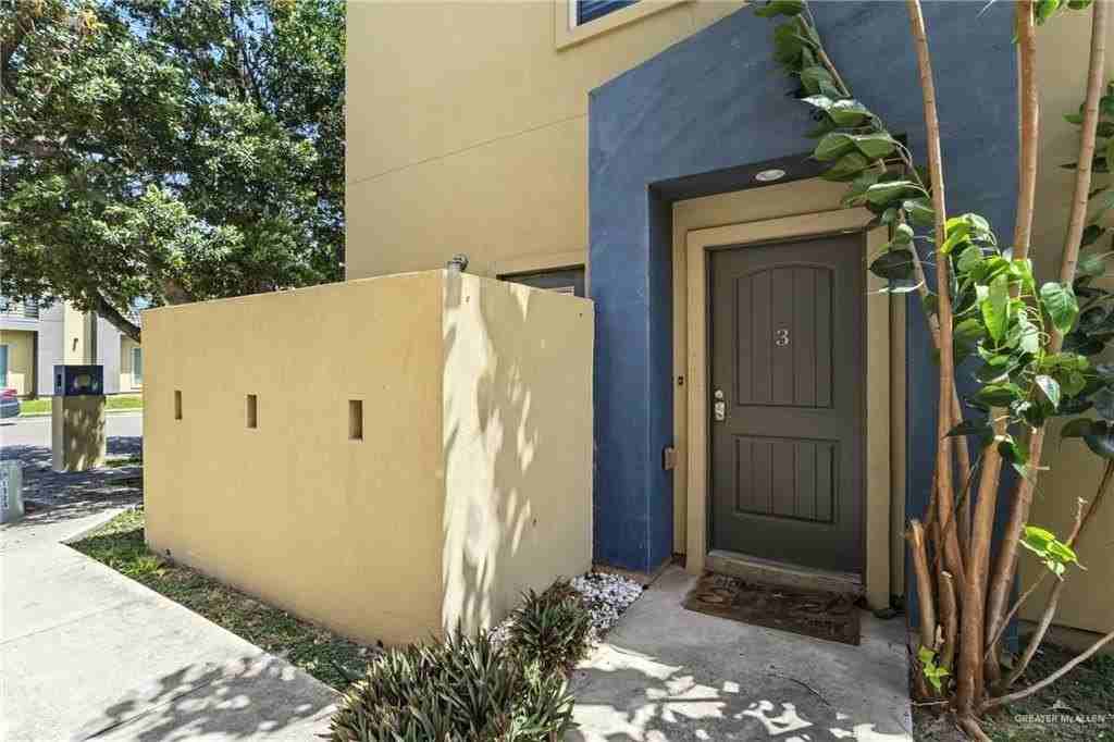 1304 E Camellia Ave #3 - Photo 3 of 26