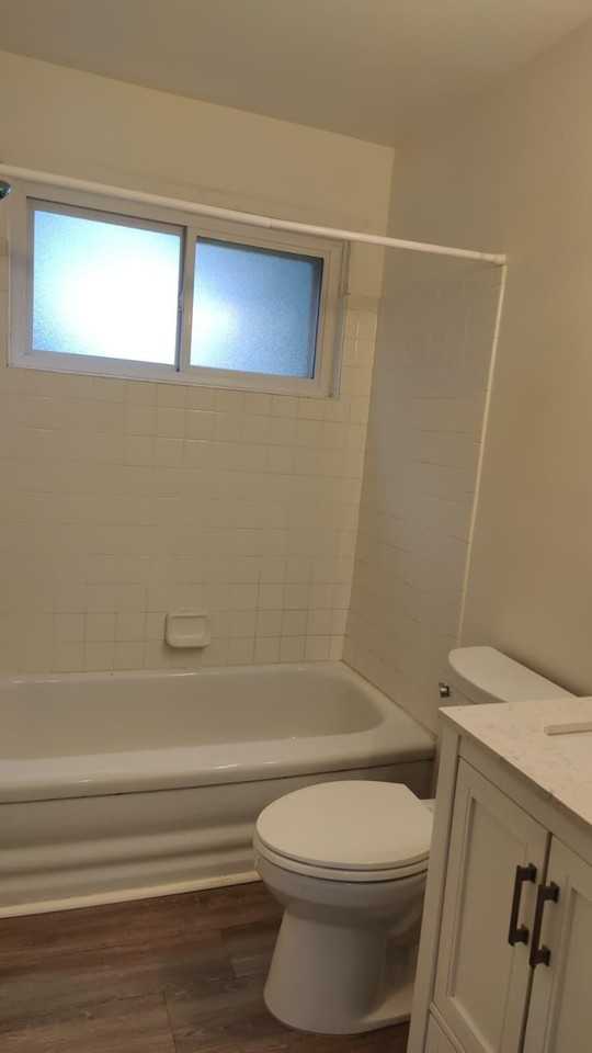 1131 Rambling Rd - Photo 6 of 13
