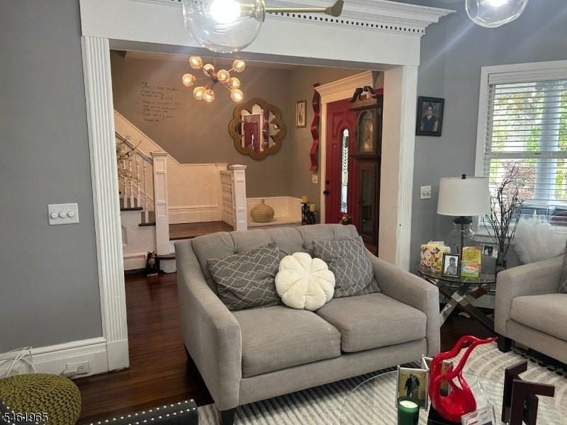 14 Spruce St - Photo 5 of 11