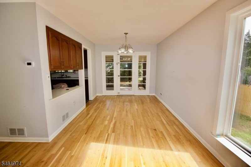 1425 Boynton Ave - Photo 3 of 24