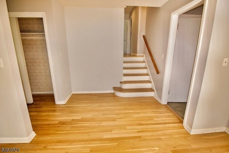 1425 Boynton Ave - Photo 5 of 24