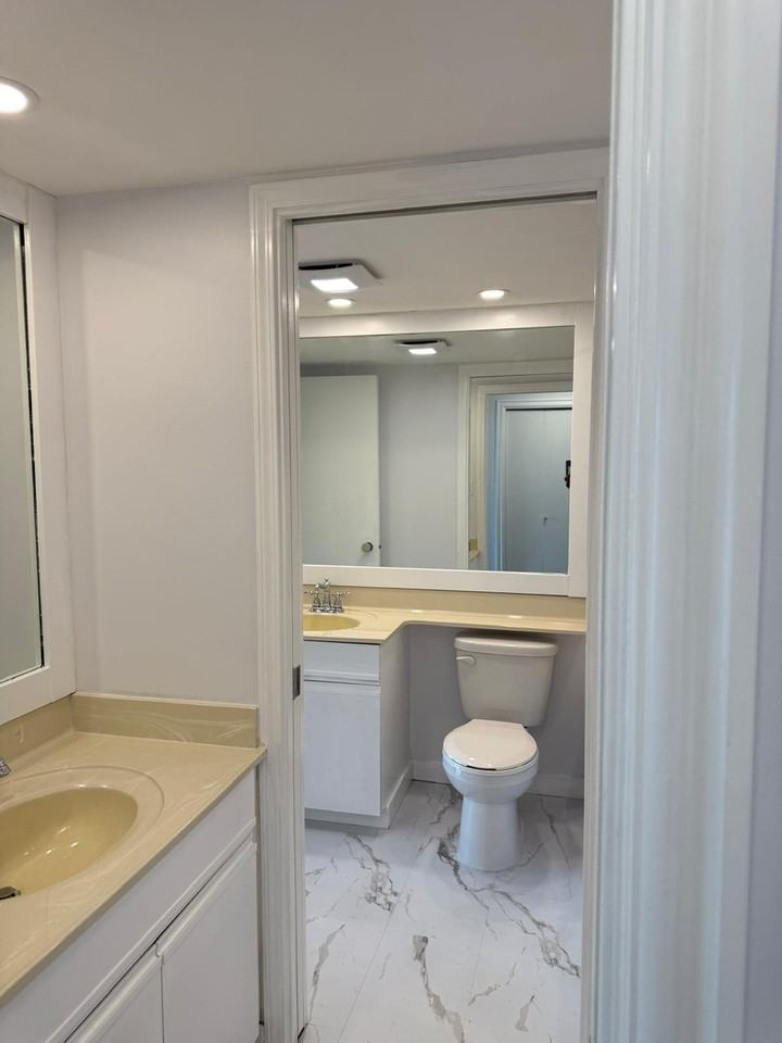 1045 Quayside Drive - Photo 5 of 15