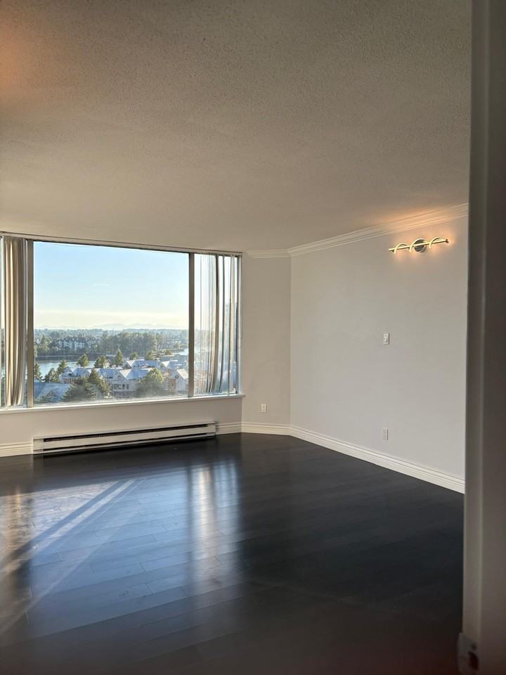 1045 Quayside Drive - Photo 3 of 15