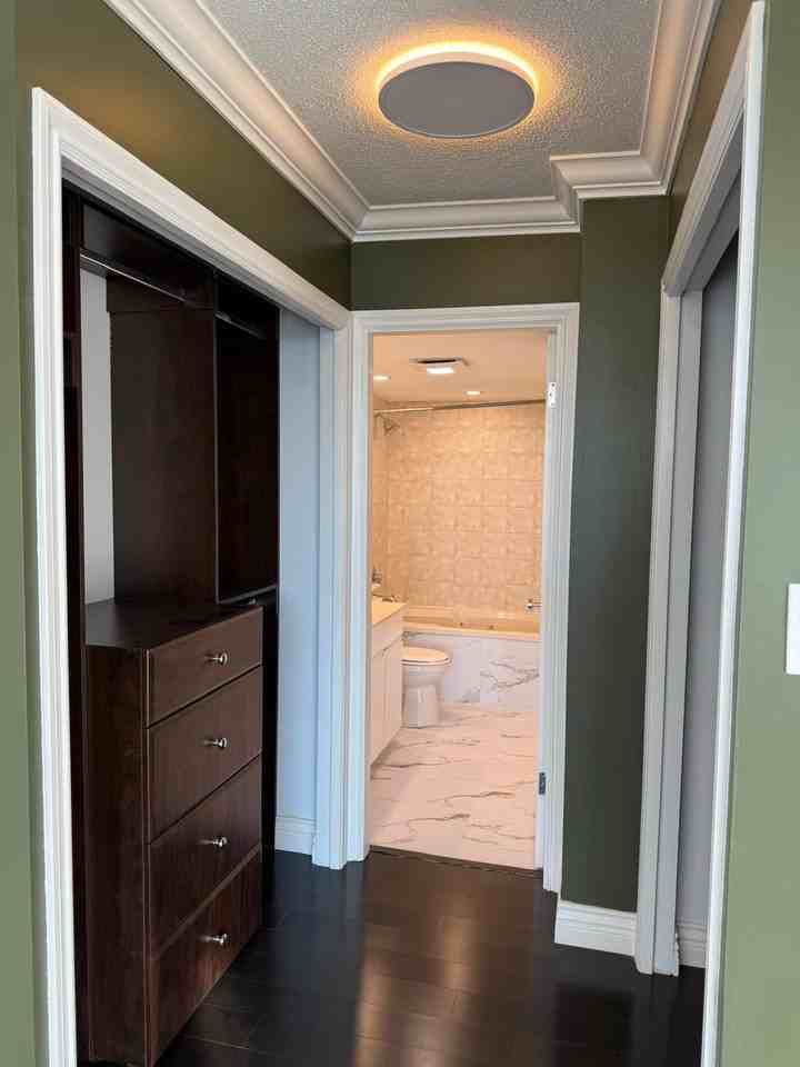 1045 Quayside Drive - Photo 4 of 15