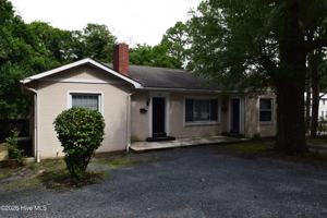 featured image of 290 N May St #1