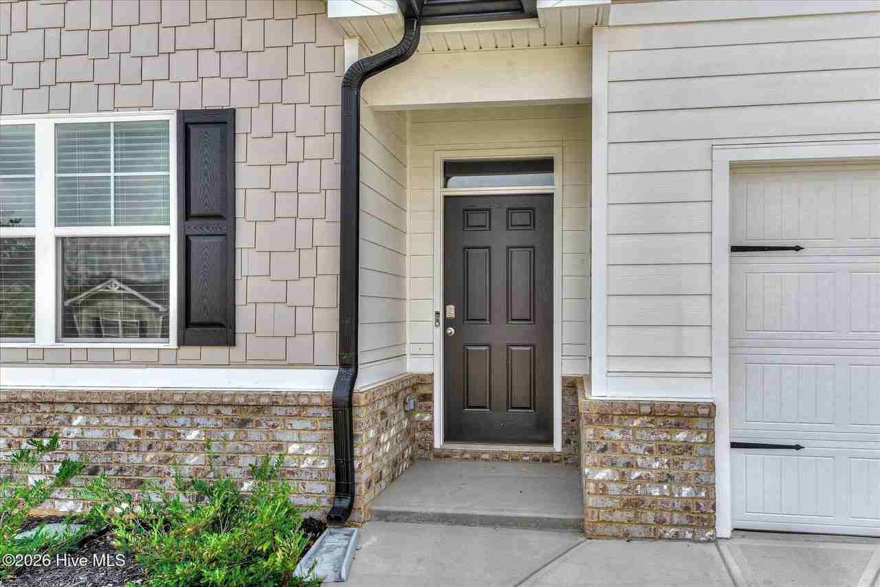 712 Hollis Ave - Photo 5 of 43