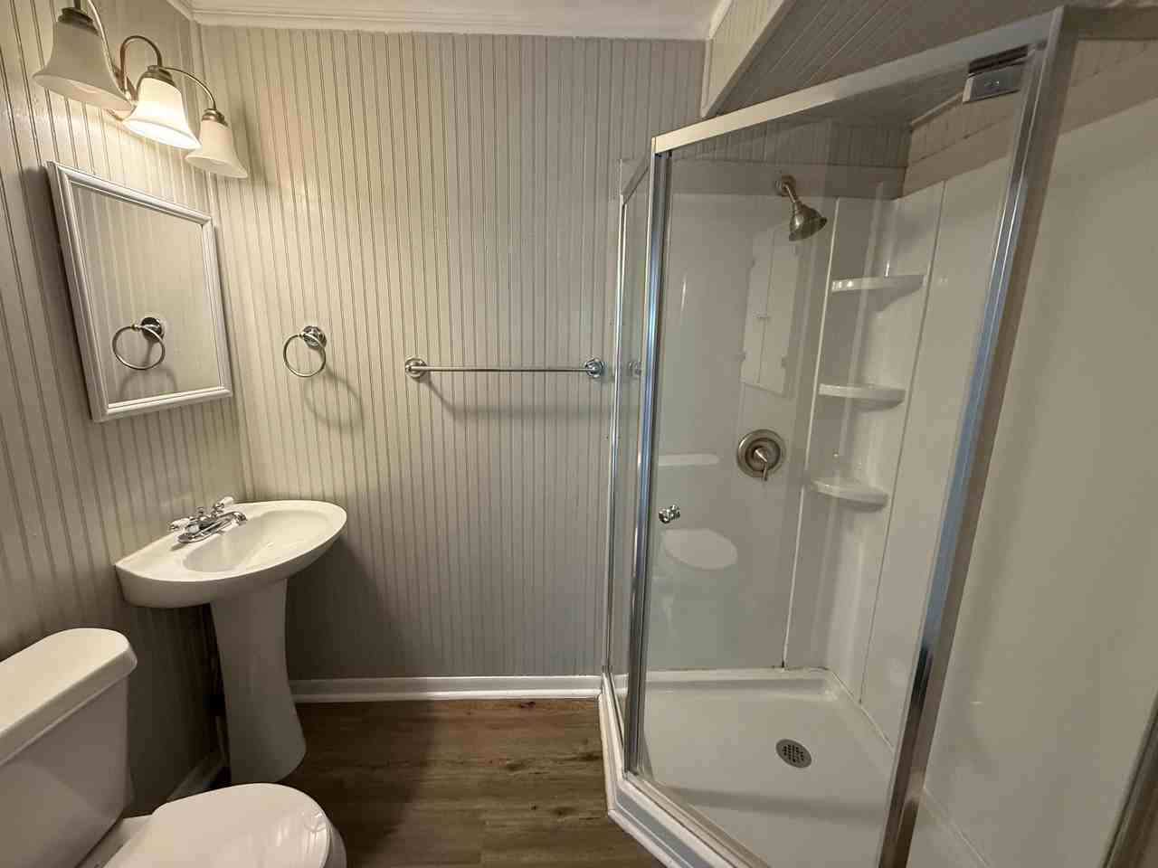 607 N Main St - Photo 4 of 11