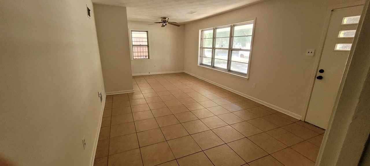3164 Beauchamp Dr - Photo 6 of 13