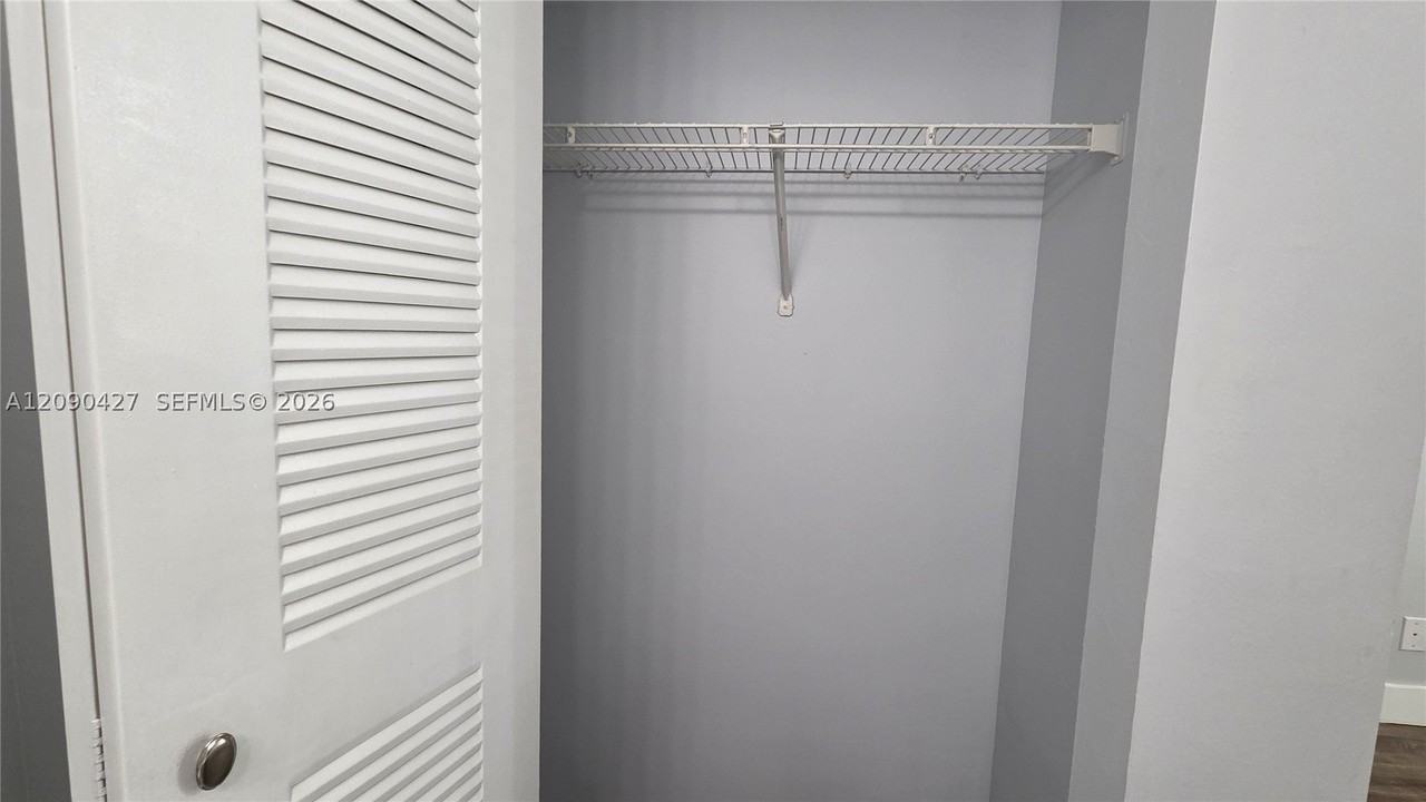 832 Nw 92nd Ave #932 - Photo 5 of 31