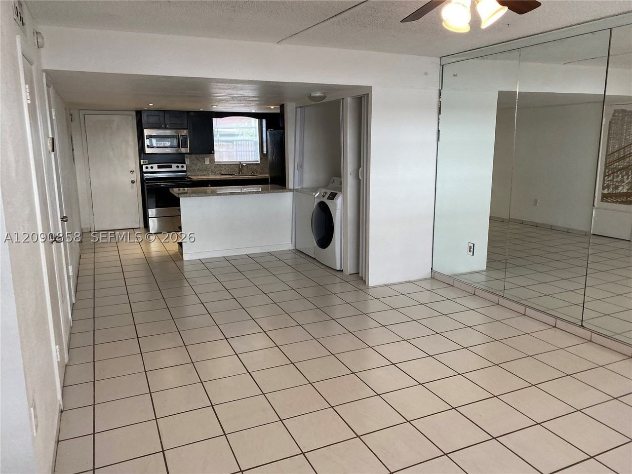 1460 Ne 151st St #102 - Photo 3 of 19