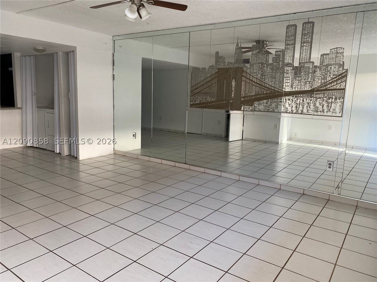 1460 Ne 151st St #102 - Photo 6 of 19